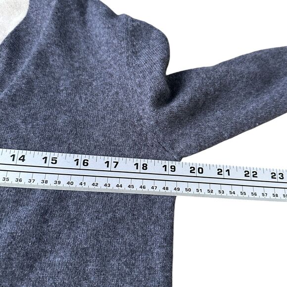 360 Cashmere Cardigan Sweater Women’s Small Gray Ivory Front Pockets Long Sleeve - Picture 6 of 8